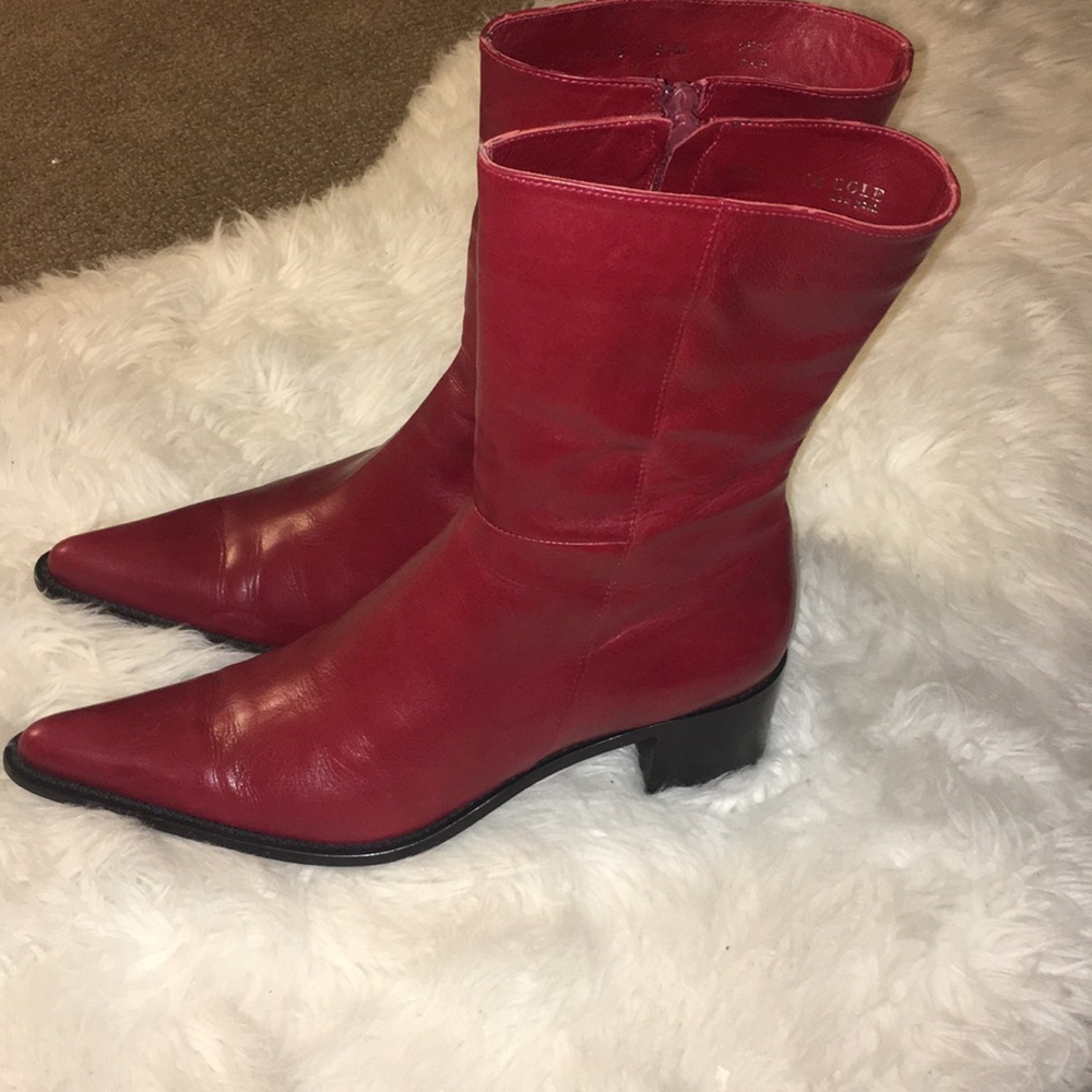 Trendy for fall - Real leather red boots